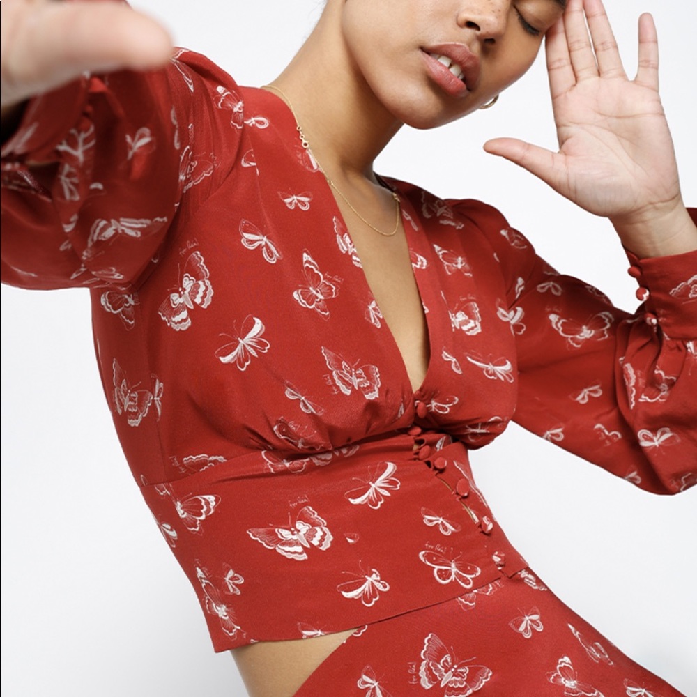 NWOT Realisation Par Kaia Top in Red Butterfly size M